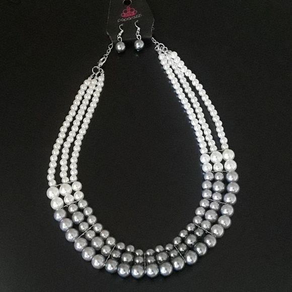 paparazzi Jewelry - Classy Faux Pearl Set